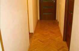 Vanzare apartament zona Piata Hermes, 80 mp 4 camere decomandate. Loc de parcare