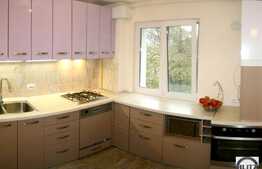 Vanzare apartament zona Piata Hermes, 80 mp 4 camere decomandate. Loc de parcare