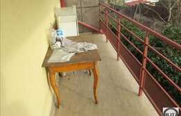 3 camere, 121 mp, 2 terase, garaj, etaj intermediar, zona strazii Alverna