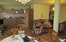 3 camere, 121 mp, 2 terase, garaj, etaj intermediar, zona strazii Alverna