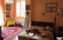 3 camere, 121 mp, 2 terase, garaj, etaj intermediar, zona strazii Alverna