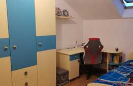 Apartament cu scara interioară, 4 camere, parcare subterană, zona Plopilor