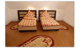 Pensiune de vanzare, 986 mp locuibili, Valea Bozomului