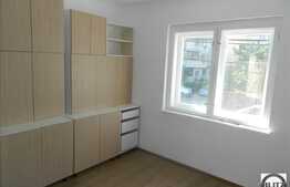 Garsoniera 27 mp, etaj intermediar, zona strazii Bucuresti!