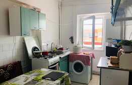 Apartament 3 camere decomandate, cu balcon 18 mp, in cartierul Zorilor  