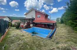 Casa individuala de vanzare, piscina exterioara , 532 mp teren, Gilau ! 