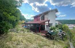 Casa individuala de vanzare, piscina exterioara , 532 mp teren, Gilau ! 