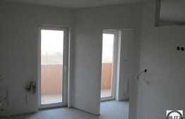 Vanzare apartament 1 camera, 36 mp plus balcon, semifinisat, zona Polus Center