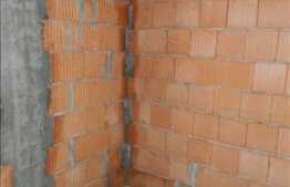 Apartament cu scara interioara, 4 camere, 98 mp utili. Zona usor accesibila!