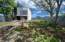 Casa individuala 166 mp locuibili, teren 823mp,  Stupini