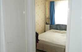 Apartament cu 3 camere decomandat in zona Pietei Hermes, boxa si parcare incluse