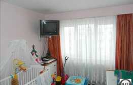 Apartament cu 3 camere decomandat in zona Pietei Hermes, boxa si parcare incluse