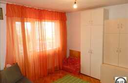 Vanzare apartament cu 3 camere, decomandat, cu loc de parcare si boxa la subsol