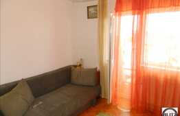 Vanzare apartament cu 3 camere, decomandat, cu loc de parcare si boxa la subsol