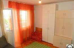 Vanzare apartament cu 3 camere, decomandat, cu loc de parcare si boxa la subsol