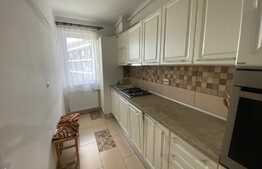 Apartament de 3 camere, 60 mp , A.C, balcon, parcare, zona strazii Rasaritului