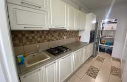 Apartament de 3 camere, 60 mp , A.C, balcon, parcare, zona strazii Rasaritului