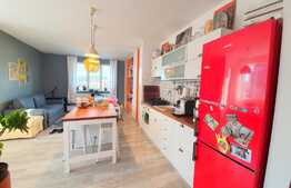 Apartament modern 3 camere, etaj intermediar, parcare, la 2 minute de Vivo!