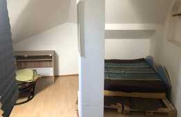 Apartament 6 camere, decomandat, 140 mp, zona strazii Bucuresti