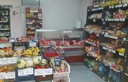 Casa in Bontida, compusa din 4 corpuri de cladire cu suprafata totala 330 mp, teren 1400