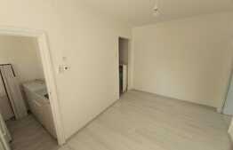 Apartament cu 2 camere, nemobilat, 32mp, zona Hermes, cartier Gheorgheni