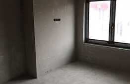 Oportunitate! Apartament cu 3 camere, 150 m2 Gradina, zona Petrom, Baciu 