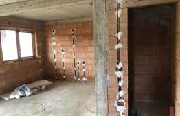 Oportunitate! Apartament cu 3 camere, 150 m2 Gradina, zona Petrom, Baciu 