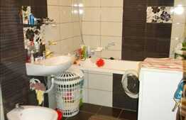 2 camere de vanzare, 56 mp utili situat in zona strazii Porii