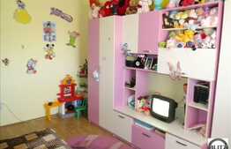 2 camere de vanzare, 56 mp utili situat in zona strazii Porii