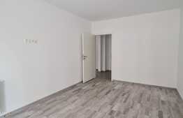 Apartament 3 camere , 79 mp , zona Bartolomeu