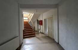 Pensiune turistica de vanzare, 1400 mp, Zona Predeal
