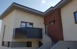 Apartament finisat de vanzare in VORONET,5 camere cu parcare si gradina in Vila.