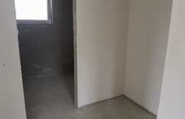 Apartament cu 3 camere, semifinisat, 65 mp, zona Terra!