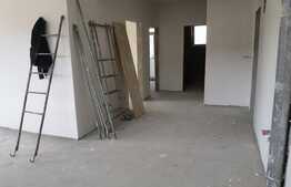 Apartament cu 3 camere, semifinisat, 65 mp, zona Terra!