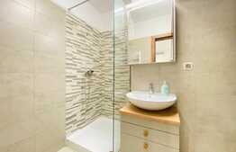 Apartament 2 camere, mobilat lux, prima inchiriere, parcare subterana, zona Viva City