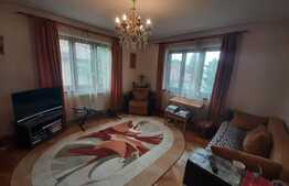 Apartament 3 camere, 100 mp, la casa, in zona Centrul Istoric