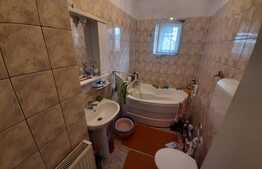 Apartament 3 camere, 100 mp, la casa, in zona Centrul Istoric