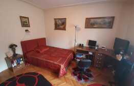 Apartament 3 camere, 100 mp, la casa, in zona Centrul Istoric