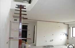 Apartament de vanzare cu 3 camere, 108 mp utili