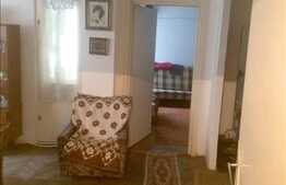 Vanzare 2 camere, semidecomandat, 54 mp, finisat clasic, zona strazii Horea!