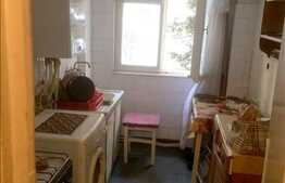 Vanzare 2 camere, semidecomandat, 54 mp, finisat clasic, zona strazii Horea!