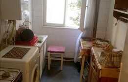 Vanzare 2 camere, semidecomandat, 54 mp, finisat clasic, zona strazii Horea!