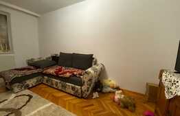 Apartament 3 camere, parcare, zona Mercur