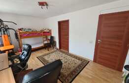 Apartament 89mp, 2 balcoane, loc parcare, parter! Zona Tauti!