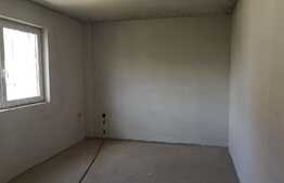 3 camere semifinisate, etaj intermediar, parcare! Zona Vivo