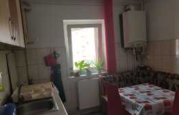 Apartament 2 camere, decomandat, zona Noua 