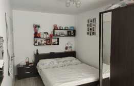 Apartament 2 camere, decomandat, zona Noua 