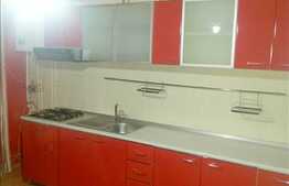 1 camera de inchiriat, 39 mp utili, zona strazii Vanatorului, cu boxa si parcare