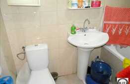 1 camera de vanzare, 40 mp utili , cu boxa depozitare, zona Florilor