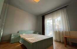 Apartament de 3 camere, decomandat, 70mp, zona Tasnad